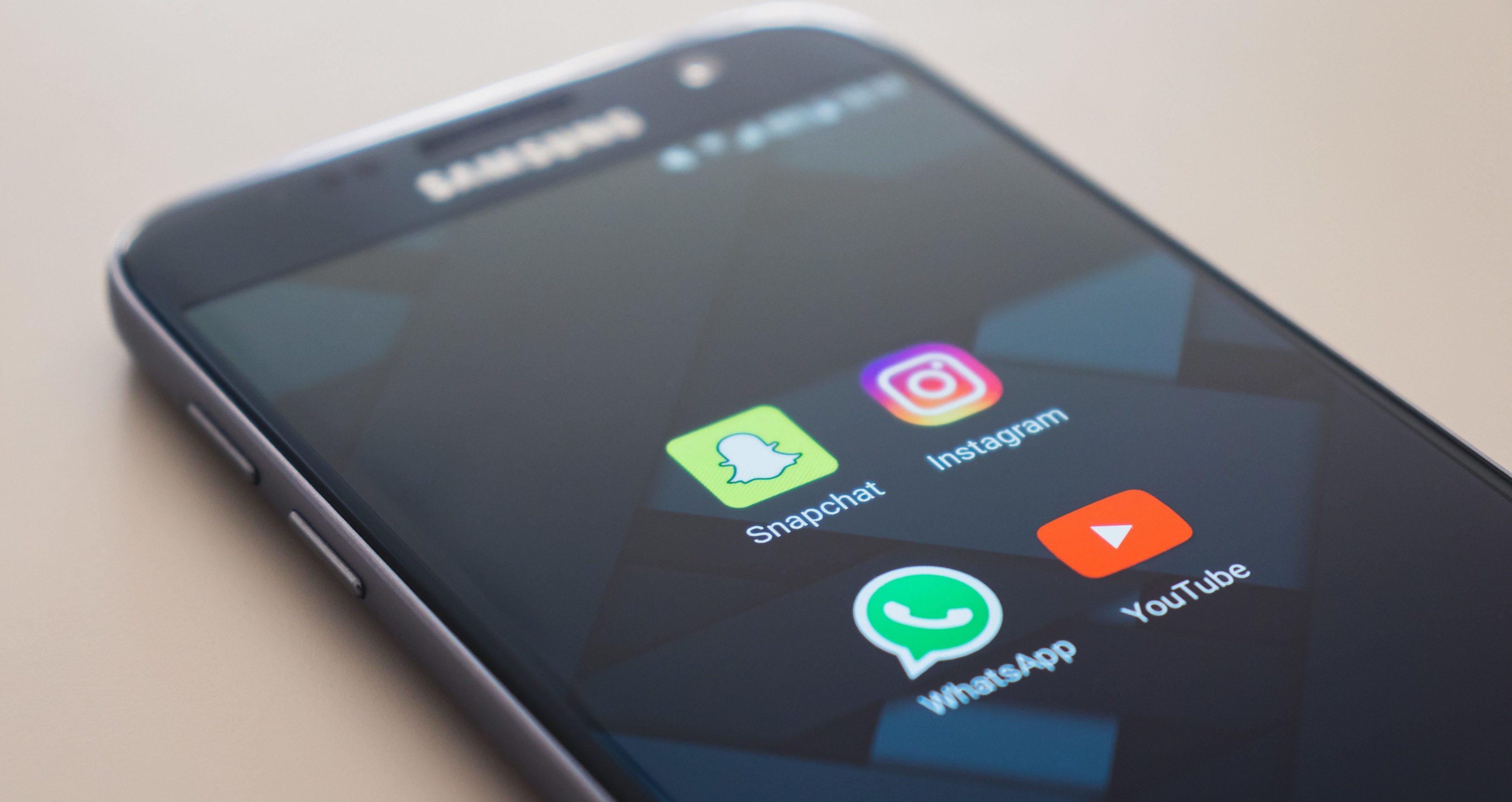 While we #Pray4Zimbabwe, here are 3 Alternatives to WhatsApp